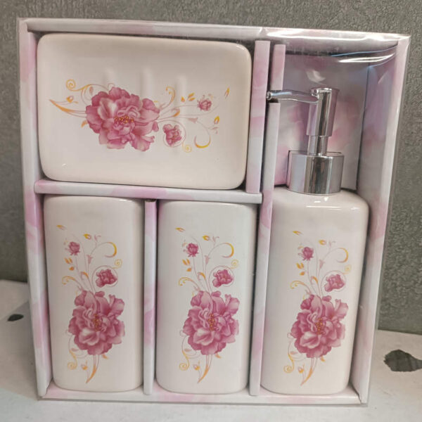 Dispenser set with two glass holders and a soap dish